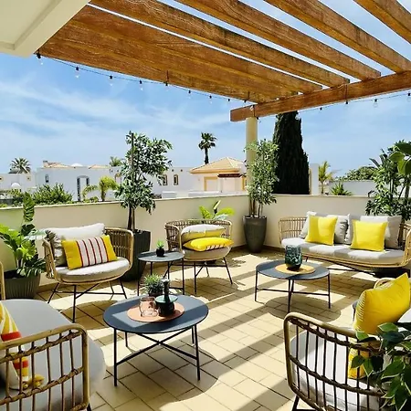 By Check-in Portugal Villa *