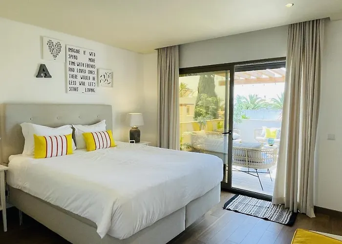 By Check-in Portugal Villa