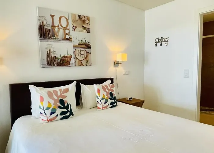 By Check-in Portugal Villa *