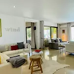 Vila - Private Pool - 10 Guests -