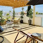 - Private Pool - 10 Guests -