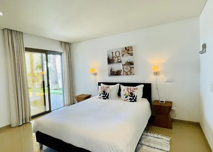 By Check-in Portugal *